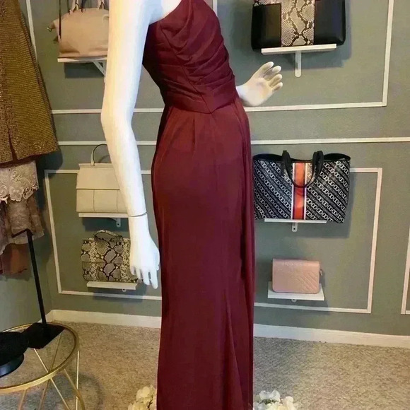 David's Bridal - One-Shoulder, Long Ruched Formal Dress - Wine - Size 6 - Picture 8 of 13
